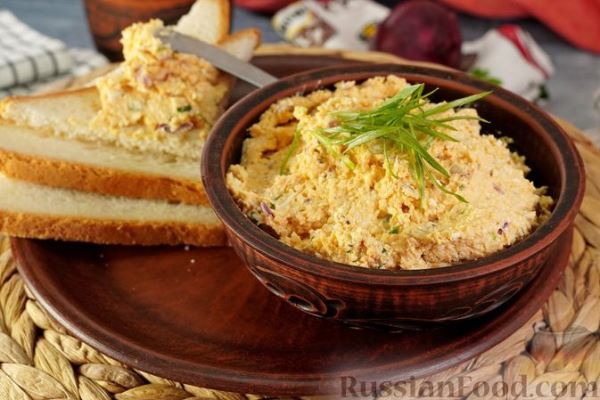 Кёрёзёт (закуска) с брынзой, творогом и яйцами