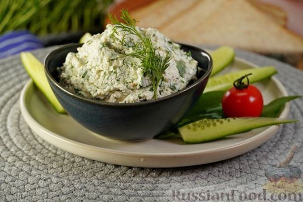 Кёрёзёт (закуска) с творогом, брынзой и черемшой