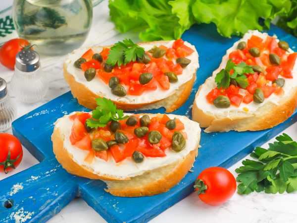 Бутерброды с каперсами