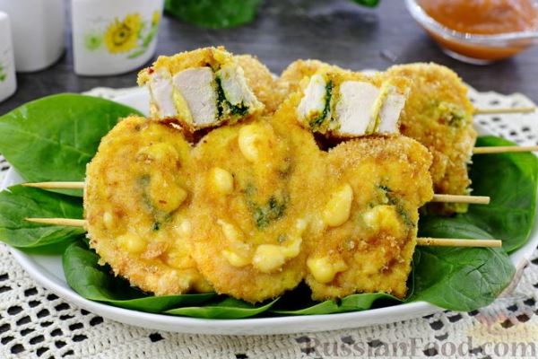 Куриные шашлыки-рулетики с сыром и шпинатом  (в духовке)