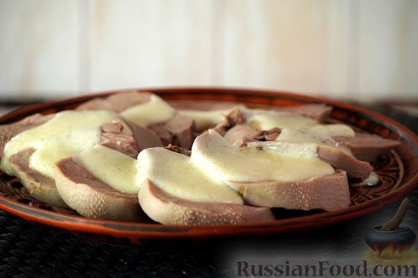 Говяжий язык под польским соусом