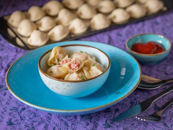 Пельмени с колбасой